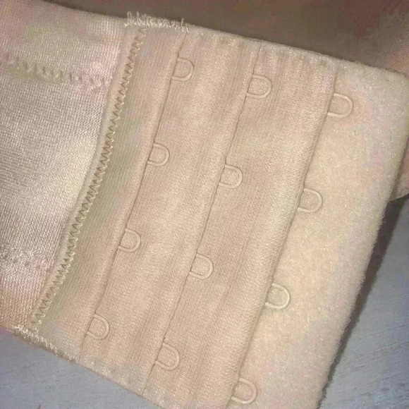 WACOAL 42DDD Classic Beige Underwire Bra PRISTINE! - Picture 4 of 7